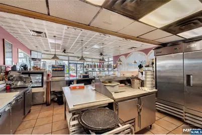 265 Queen Anne Road, Bogota, NJ 07603 - Photo 8