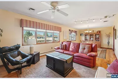 2 Ivy Lane, Wallington, NJ 07057 - Photo 18