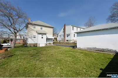 132 Catherine Avenue, Saddle Brook Township, NJ 07663 - Photo 16