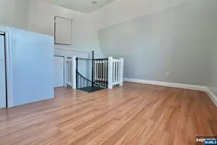 233 Bayview Ave, Jersey City, NJ 07305 - Photo 8