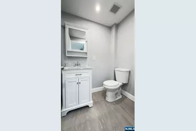 137 41st Street, Union City, NJ 07087 - Photo 6