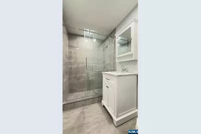 137 41st Street, Union City, NJ 07087 - Photo 4