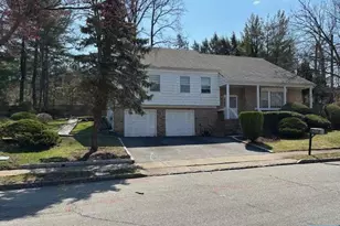 405 Pine Hill Rd, Leonia, NJ 07605 - Photo 2