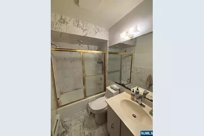 405 Pine Hill Road, Leonia, NJ 07605 - Photo 18