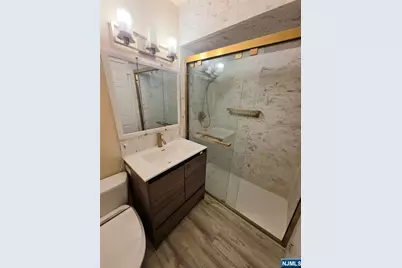 1111 River Road F19 #F19, Edgewater, NJ 07020 - Photo 2