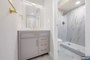 160 Overlook Ave 3A, Hackensack, NJ 07601 - Photo 18