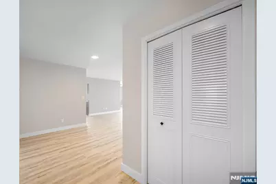 160 Overlook Avenue 3A #3A, Hackensack, NJ 07601 - Photo 4