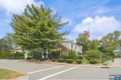 1003 Cumbermeade Road, Fort Lee, NJ 07024 - Photo 4