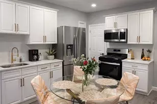 13 Barnert Pl, Paterson, NJ 07522 - Photo 4