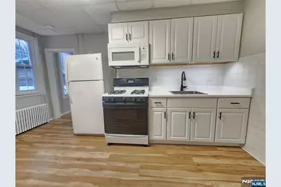 261 Clifton Avenue 1 #1, Clifton, NJ 07011 - Photo 2