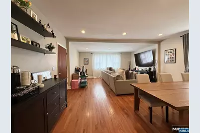 257 Bell Avenue 1st Fl #1st fl, Hasbrouck Heights, NJ 07604 - Photo 10