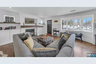 8 Glenwood, Parsippany, NJ 07834 - Photo 4