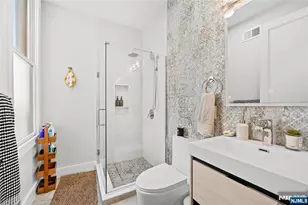 289 Webster Ave 1, Jersey City, NJ 07307 - Photo 16