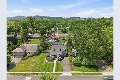 926 Lincoln Avenue, Pompton Lakes, NJ 07442 - Photo 2