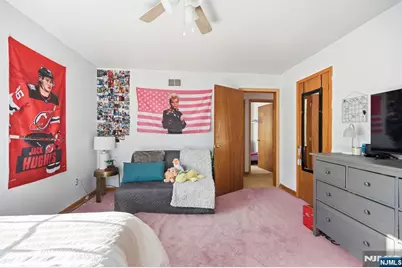 72 Hudson Drive, West Milford, NJ 07480 - Photo 18