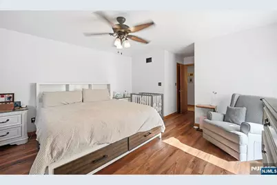 72 Hudson Drive, West Milford, NJ 07480 - Photo 12