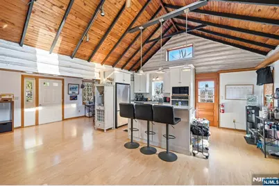 72 Hudson Drive, West Milford, NJ 07480 - Photo 4