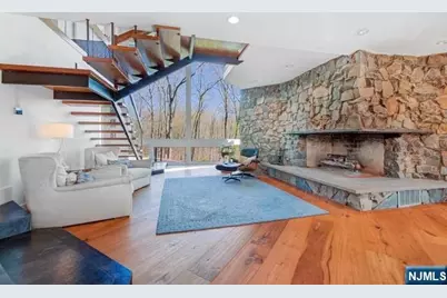 28 Rockleigh Road, Rockleigh, NJ 07647 - Photo 4