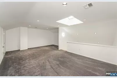 69 Amethyst Lane 283 #283, Paterson, NJ 07501 - Photo 18