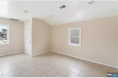 550 Norwood Street, East Orange, NJ 07018 - Photo 4