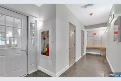 446 Passaic Street 3F #3F, Hackensack, NJ 07601 - Photo 4