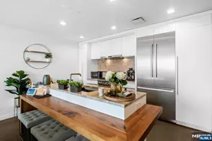 320 Adolphus Ave 803, Cliffside Park, NJ 07010 - Photo 2