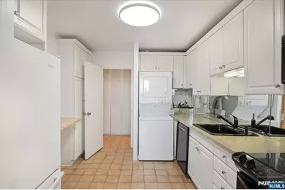 1 Claridge Drive 523 #523, Verona, NJ 07044 - Photo 10