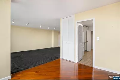 1 Claridge Drive 523 #523, Verona, NJ 07044 - Photo 8