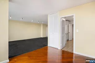 1 Claridge Dr 523, Verona, NJ 07044 - Photo 8