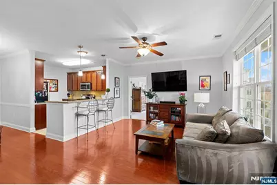 8 Cliff Road B3 #B3, Woodland Park, NJ 07424 - Photo 6