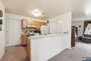 120 Carnegie Pl, Union Township, NJ 07088 - Photo 4