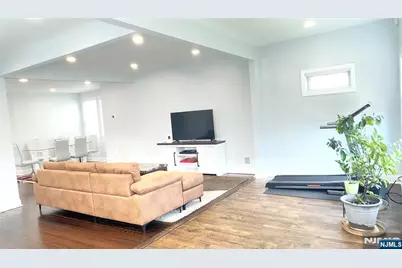 9 Chestnut Street, North Arlington, NJ 07031 - Photo 4