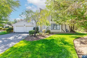 1 Bentley Dr 3, Franklin Lakes, NJ 07417 - Photo 2