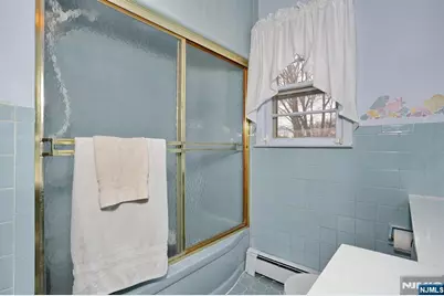 26 Wareham Road, Dumont, NJ 07628 - Photo 20