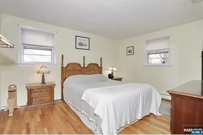 26 Wareham Road, Dumont, NJ 07628 - Photo 24