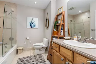 1 Orient Way 202 #202, Rutherford, NJ 07070 - Photo 20