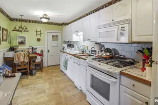 695 Ramapo Valley Rd, Oakland, NJ 07436 - Photo 14