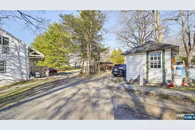 695 Ramapo Valley Road, Oakland, NJ 07436 - Photo 10