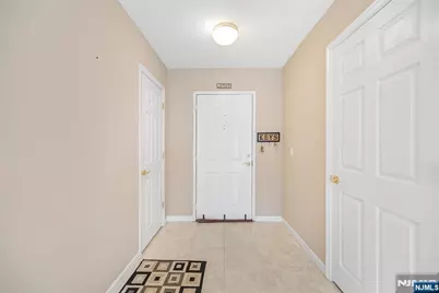 401 Dercole 111 #111, Norwood, NJ 07642 - Photo 4