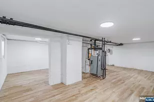 208 11th St, Newark, NJ 07107 - Photo 16