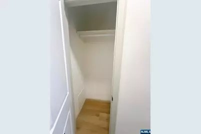 250 Broad Avenue 4D #4D, Leonia, NJ 07605 - Photo 8