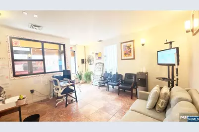 516 51st Street, West New York, NJ 07093 - Photo 4