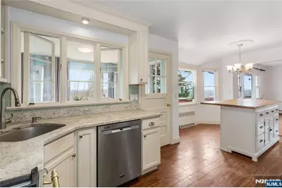 145 Highview Terrace, Hawthorne, NJ 07506 - Photo 10