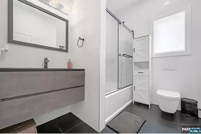 230 Park Avenue, Teaneck Township, NJ 07666 - Photo 34