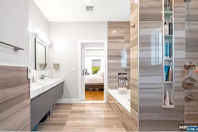 230 Park Avenue, Teaneck Township, NJ 07666 - Photo 26