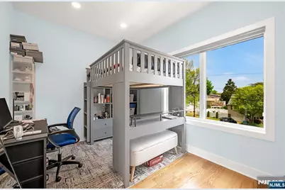 230 Park Avenue, Teaneck Township, NJ 07666 - Photo 32