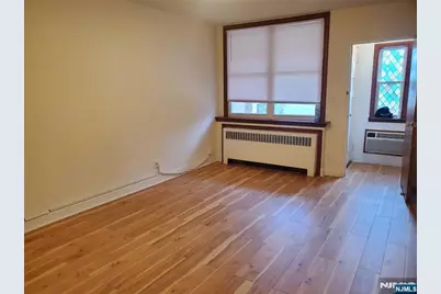 143 Bergen Boulevard 143 #143, Palisades Park, NJ 07650 - Photo 10