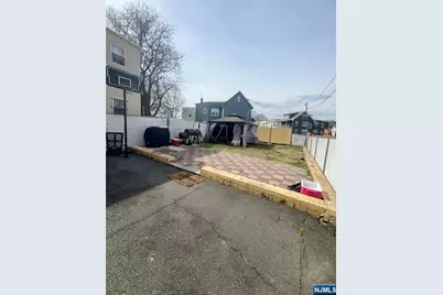 315 Coit Street, Irvington, NJ 07111 - Photo 12