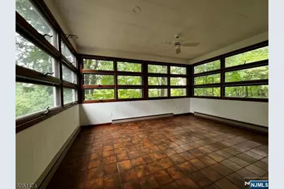 56 Grandview Place, North Caldwell, NJ 07006 - Photo 12