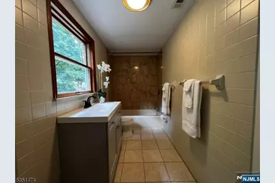 56 Grandview Place, North Caldwell, NJ 07006 - Photo 20